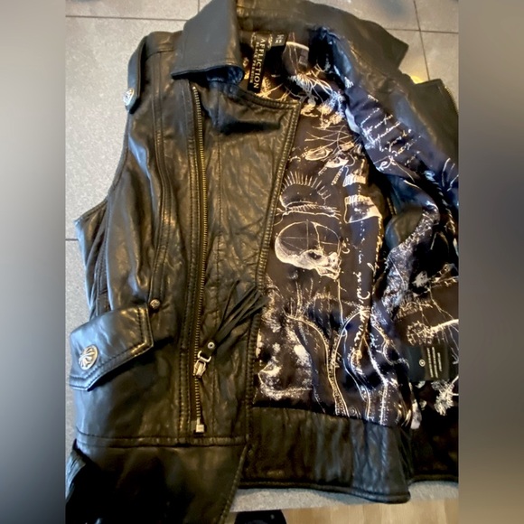 Leather Jacket in Black - Silk Lined, Affliction Size XS - Picture 14 of 15